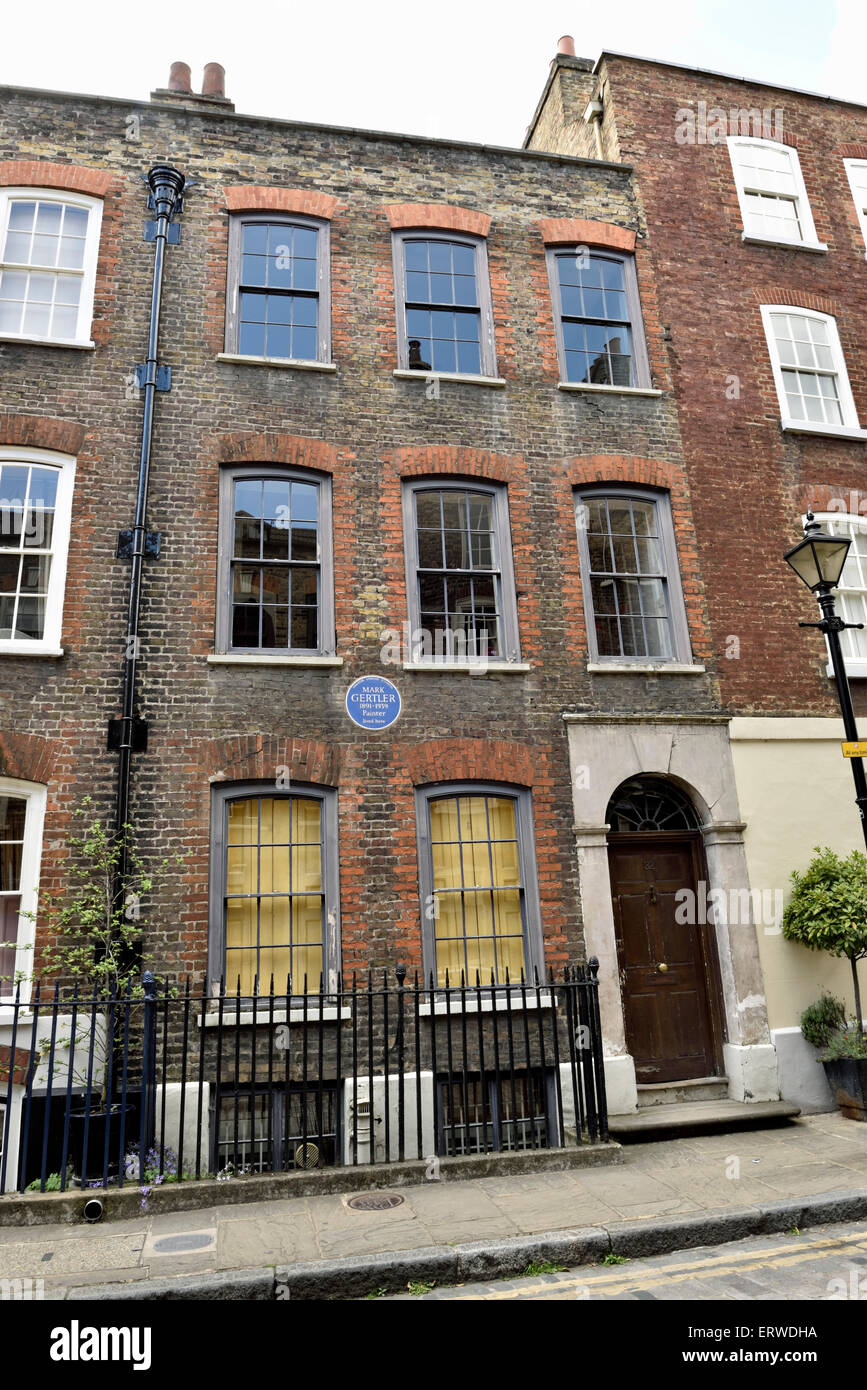 Early Georgian house in Elder Street, blue plaque to Mark Gertler, Spitalfields, London Borough of Tower Hamlets, England Britai Stock Photo