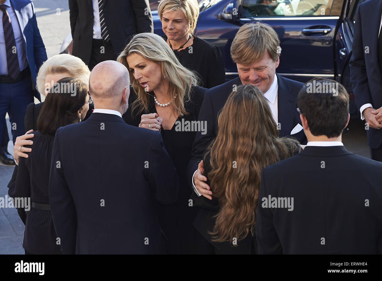 Madrid, Spain. 8th June, 2015. King Felipe VI of Spain, Queen Letizia of Spain, King Willem-Alexander, Queen Maxima, Princess Beatrix, Princess Laurentien, King Simeon Borisov Sakskoburggotski and Margarita Gomez-Acebo, Miriam Ungria and Sons attend the Mass Fueneral for Kardam Prince of Turnovo at Los Jerenimos Church on June 8, 2015 in Madrid Credit:  Jack Abuin/ZUMA Wire/Alamy Live News Stock Photo