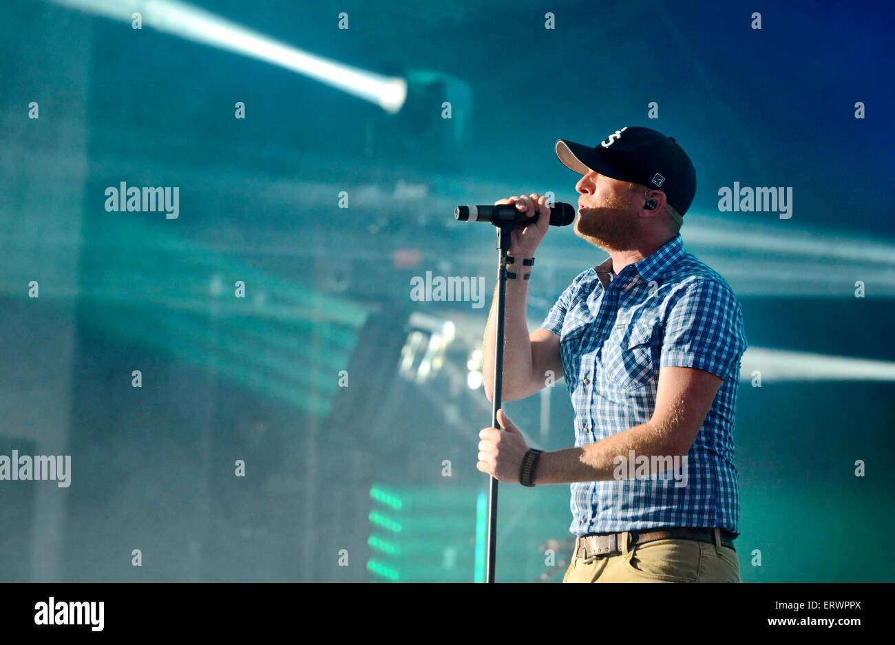Cole Swindell performing at the Carolina Country Music Festival at