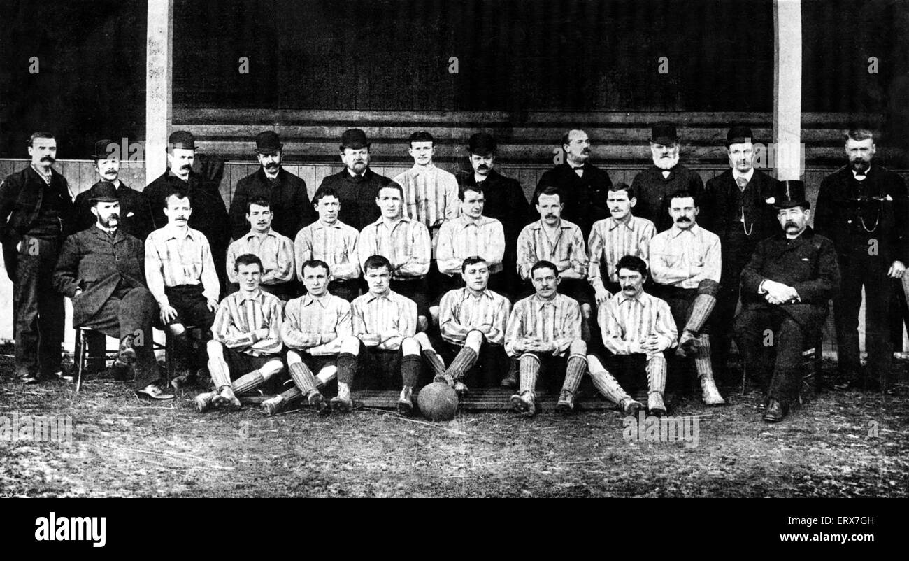 Sunderland football team - 1892  Back Row (L-R):T Watson (Sec), J McClintock, J McMillan, W Pickersgill, T Carter, E J Doig, J Marr, J Fenton, J Cooke, W T Wallace (Sec), T Dodds (Trainer)  Middle Row: S Tyzack (Treasurer), T Porteous (Capt), J Oliver, H Wilson, W Gibson, J Dalton, J R Auld,  J Murray, D Gow,   Coun. R Thompson (President)  Front Row:  J Hannah, J Smith, T Miller, J Campbell, D Hannah, J Scott Stock Photo