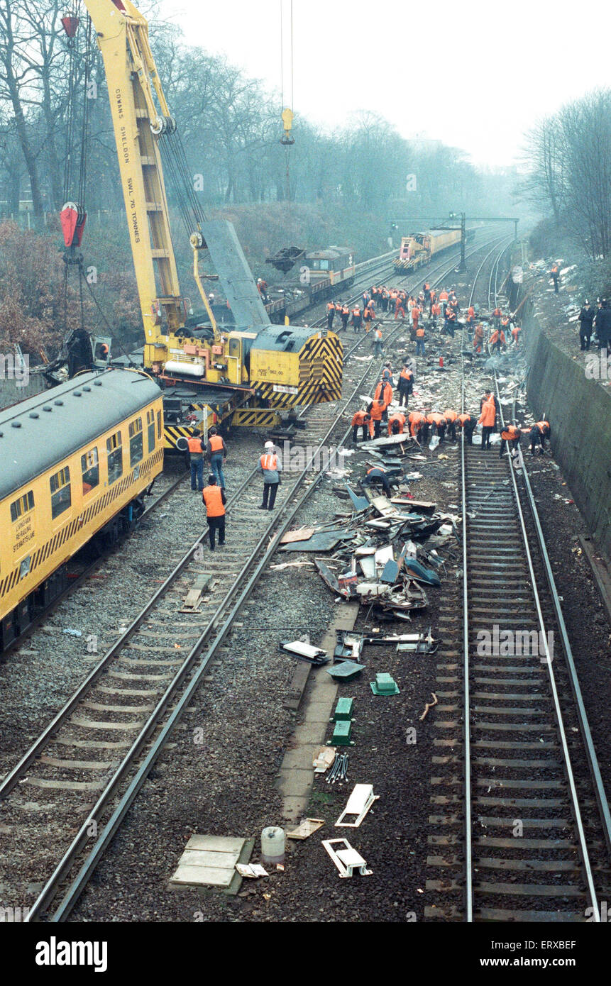 Clapham train crash On 12 December 1988 the 0718 from Basingstoke to
