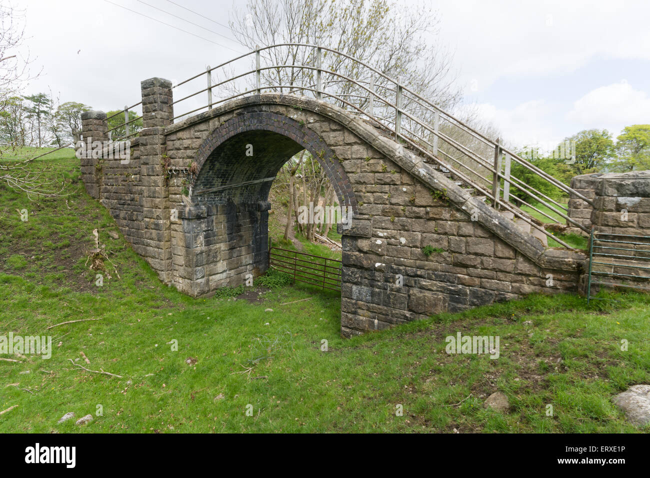 Arched railway bridge hi-res stock photography and images - Alamy