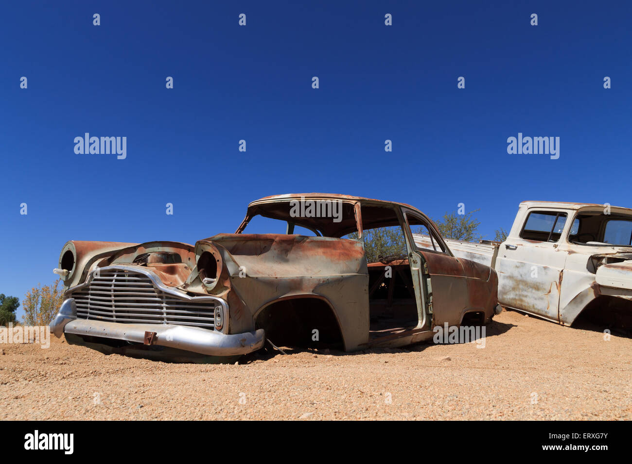 Abandoned car park desert hi-res stock photography and images - Alamy