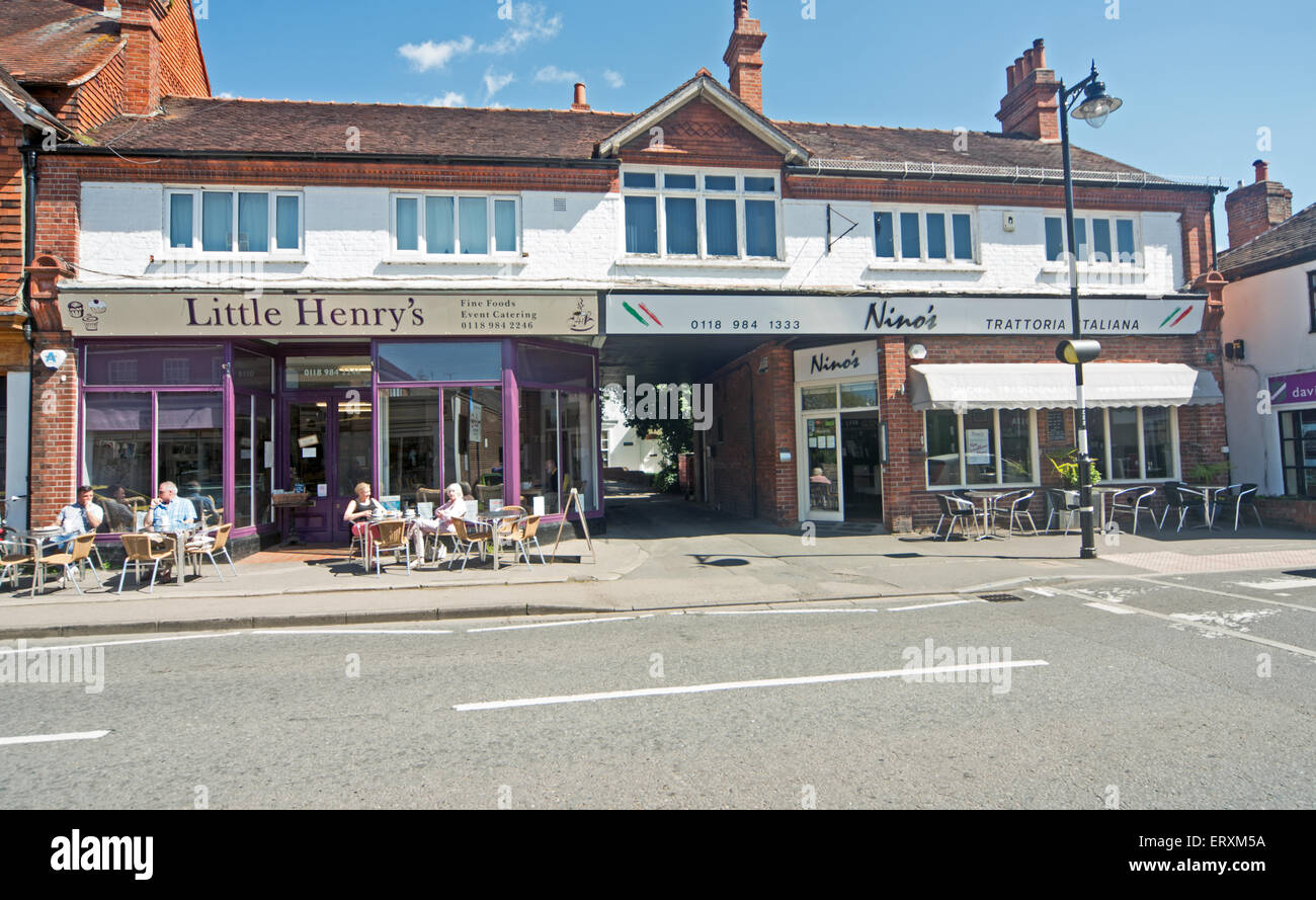Pangbourne Berkshire Little Henry's Restaurant Stock Photo Alamy