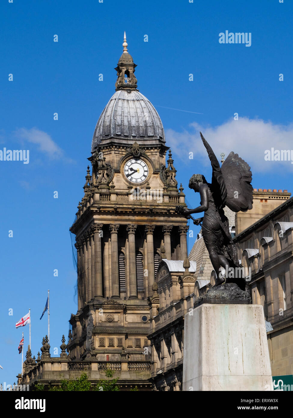 Leeds war memorial town hall hi-res stock photography and images - Alamy