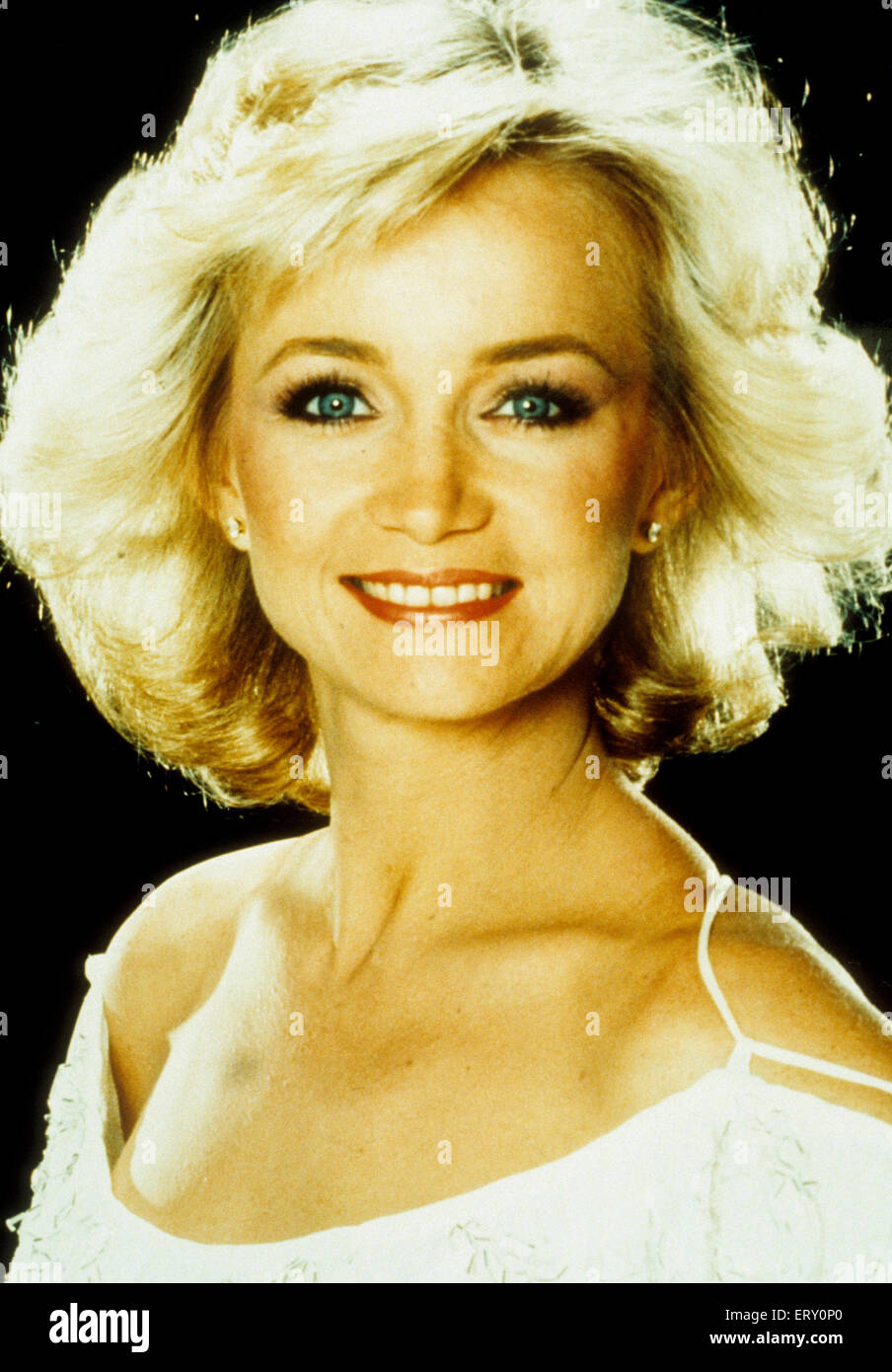 BARBARA MANDRELL Promotional photo of US Country singer about 1978