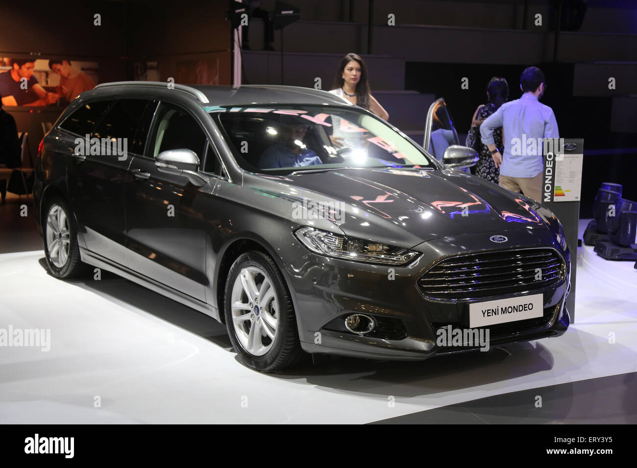 kruipen Dageraad vieren ISTANBUL, TURKEY - MAY 21, 2015: Ford Mondeo in Istanbul Autoshow 2015  Stock Photo - Alamy