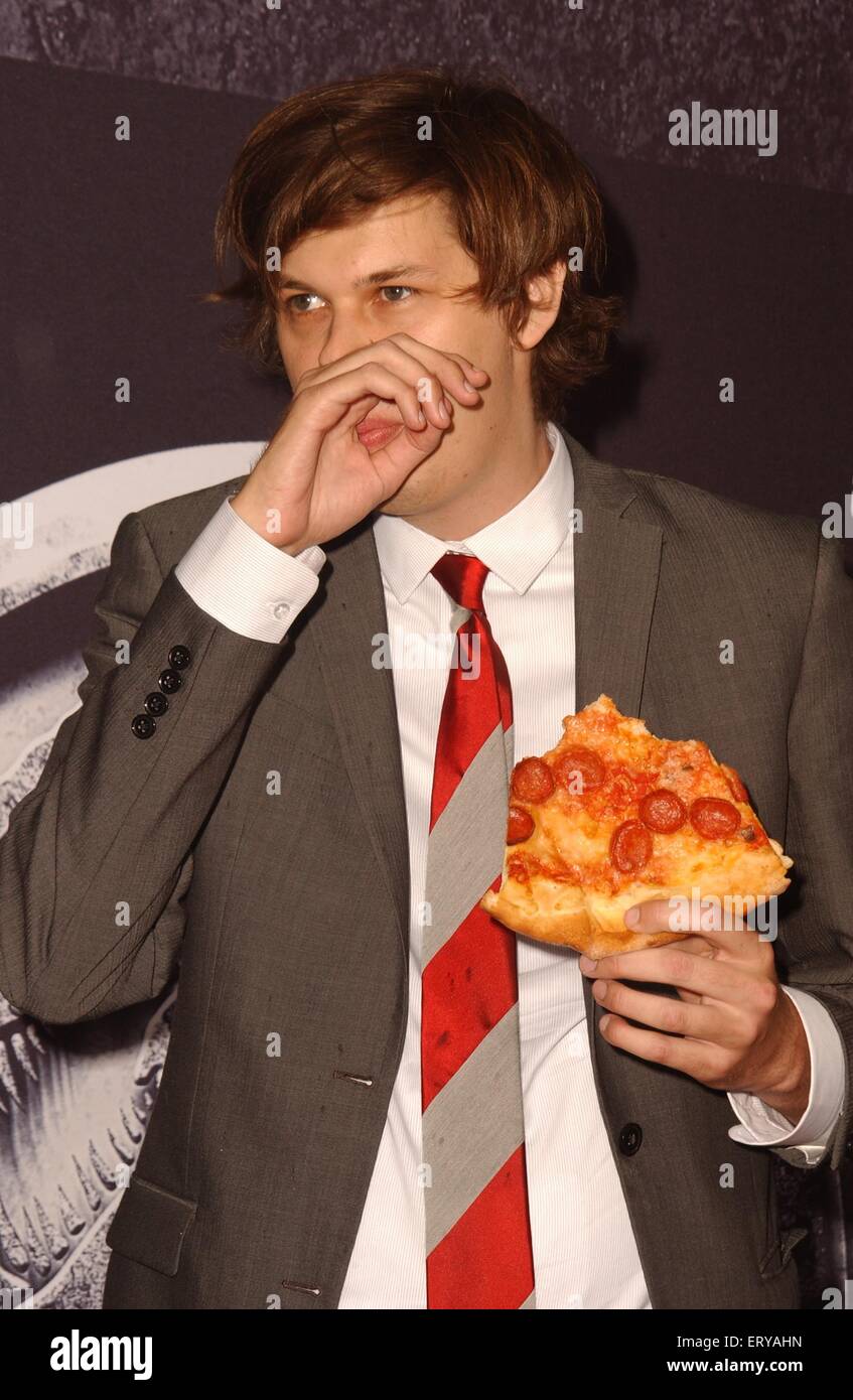 Hollywood, California, USA. 9th June, 2015. Matty Cardarople attends(09)