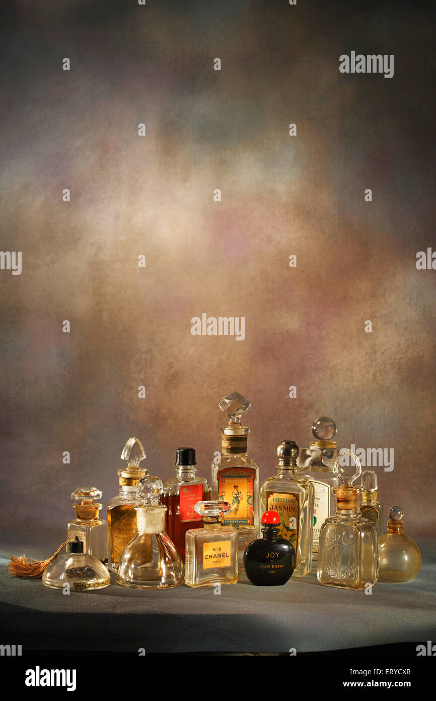 Old perfume hi-res stock photography and images - Alamy