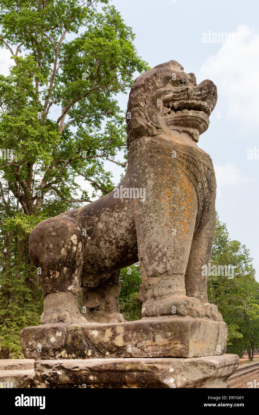 Lion statue on the landing site of Srah Srang, Angkor, Siem Reap Province, Cambodia Stock Photo