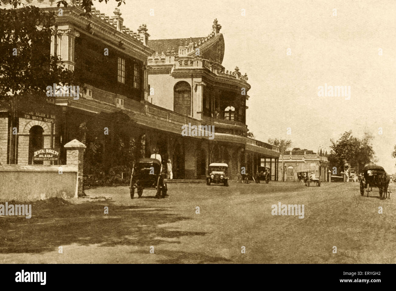 Mg road bangalore hires stock photography and images Alamy