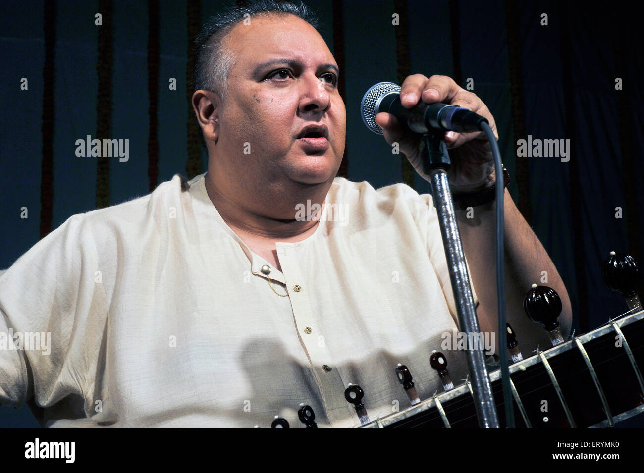 Classical Indian Musician Sitar Player Ustad Shujaat Khan Mumbai