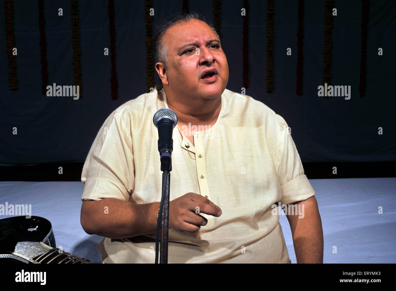 Classical Indian Musician Sitar Player Ustad Shujaat Khan Mumbai