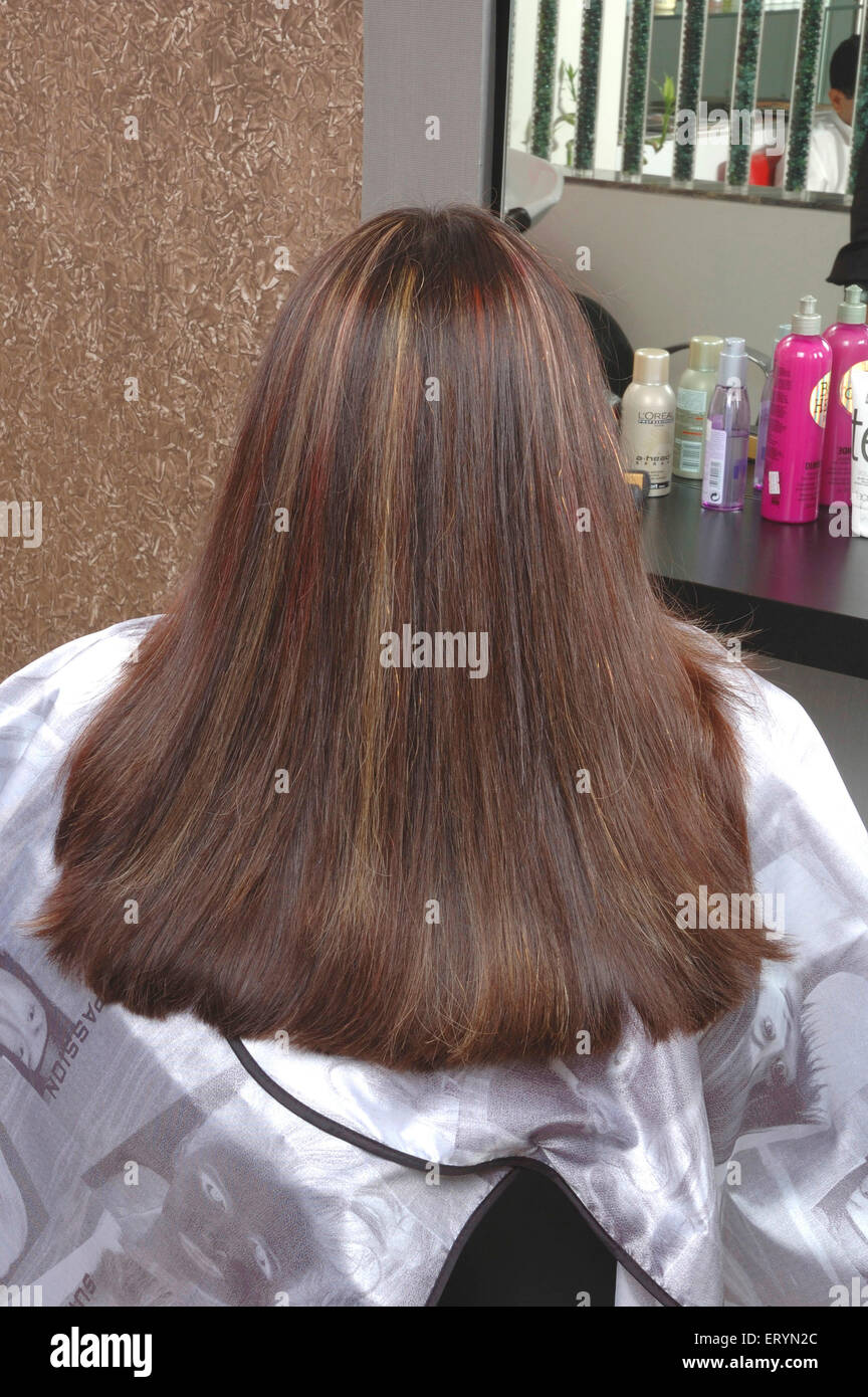 Discover 123+ hair beauty parlour POPPY