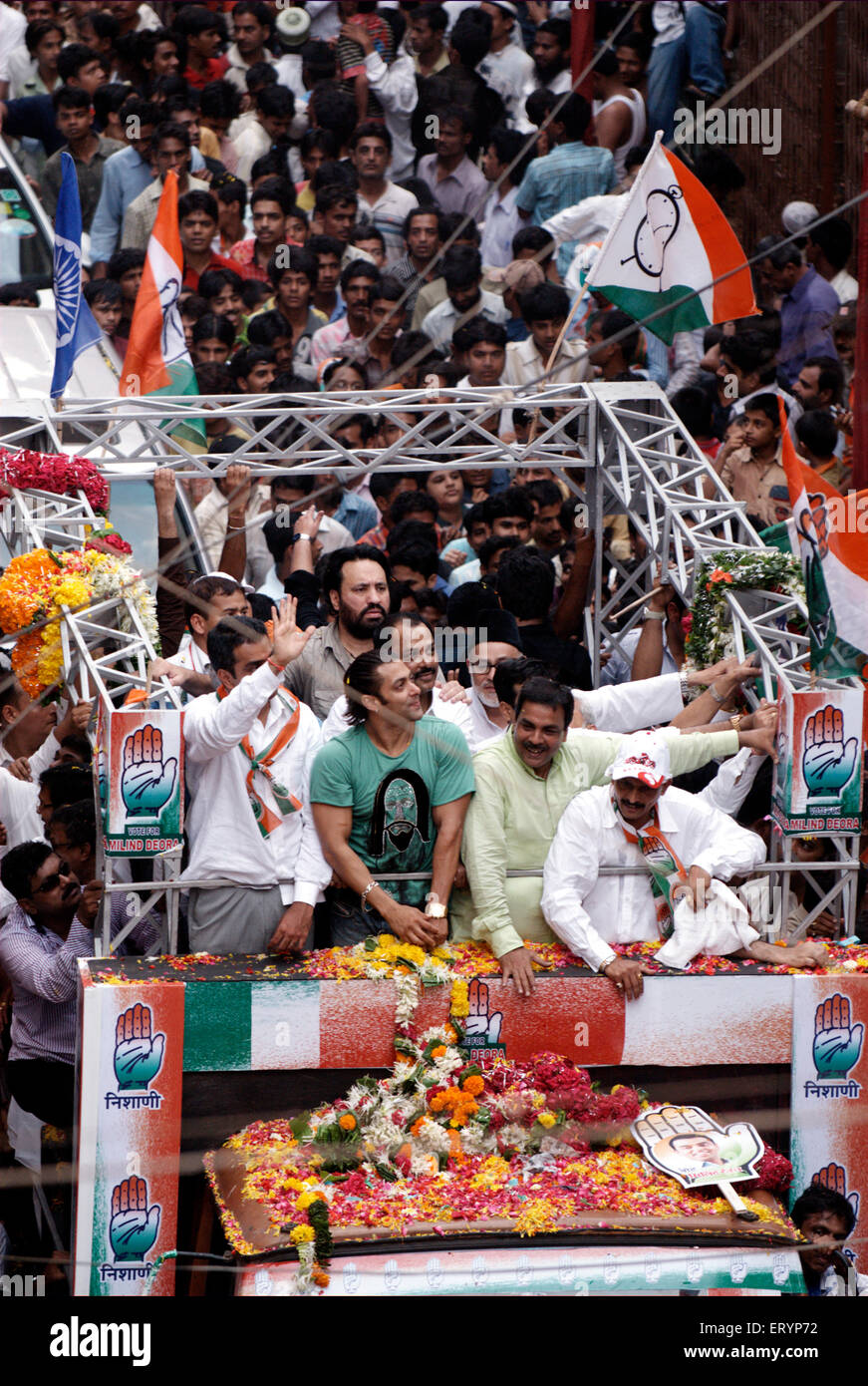 Indian election campaign, Salman Khan, Indian bollywood actor , campaigning for Indian National Congress candidate Milind Deora in Bombay Mumbai India Stock Photo