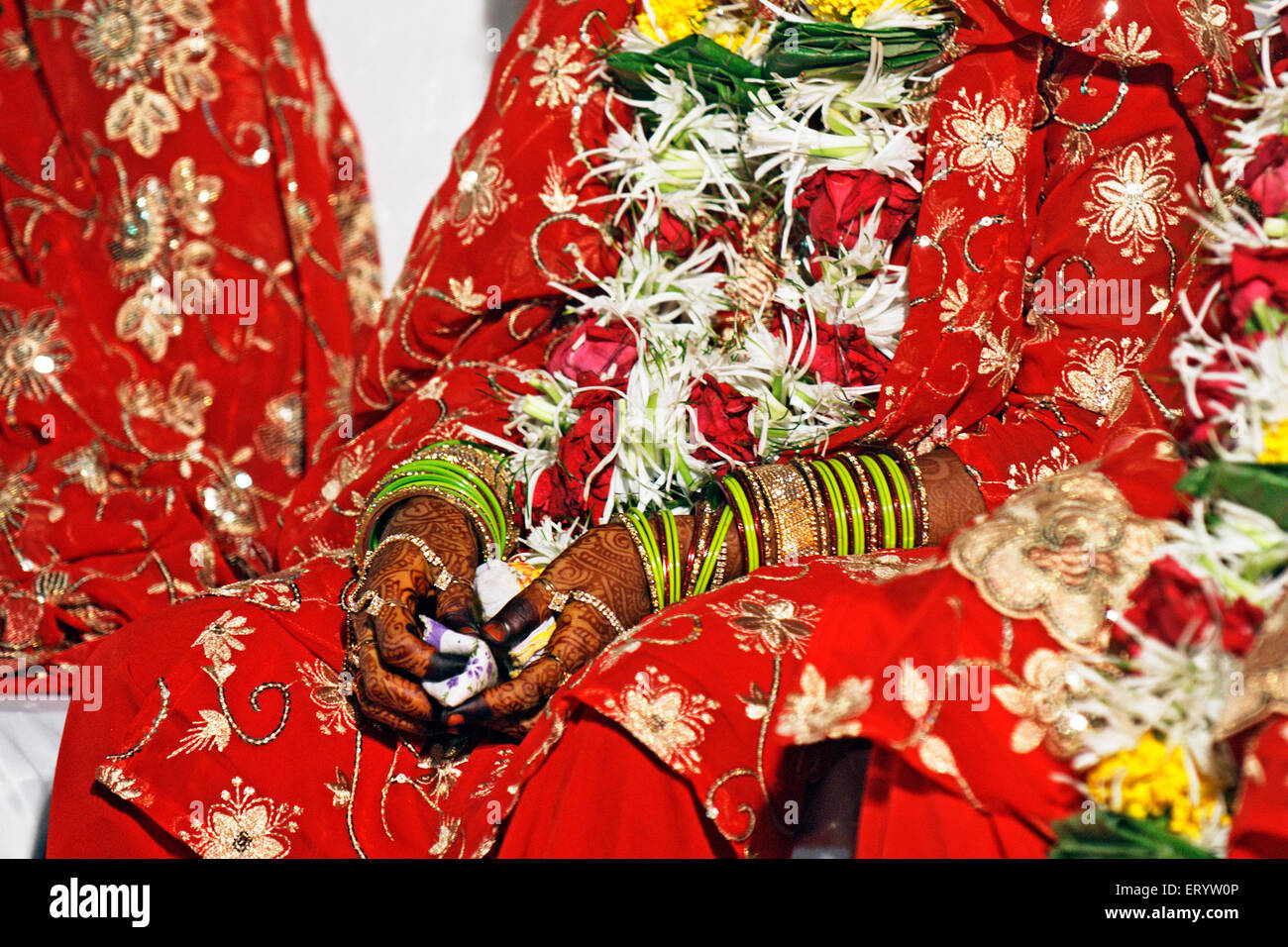 Muslim bride mass marriage Bombay Mumbai Maharashtra India - aum ...