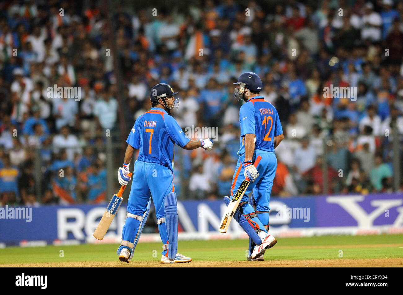 Indian batsman MS Dhoni Yuvraj Singh ICC Cricket World Cup final Sri Lanka played Wankhede stadium Mumbai Stock Photo