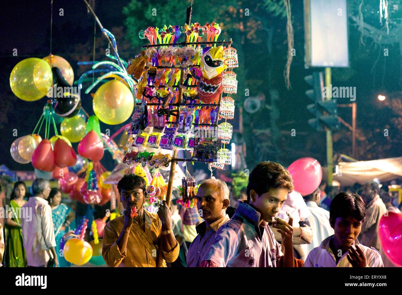 Balloon vendor, Babughat, Calcutta, Kolkata, West Bengal, India, Asia Stock Photo