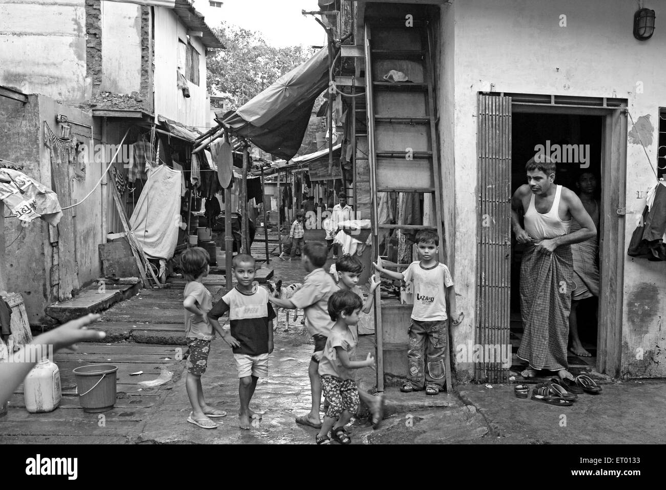 Children in Dharavi slum Bombay Mumbai Maharashtra India Indian slums Stock Photo
