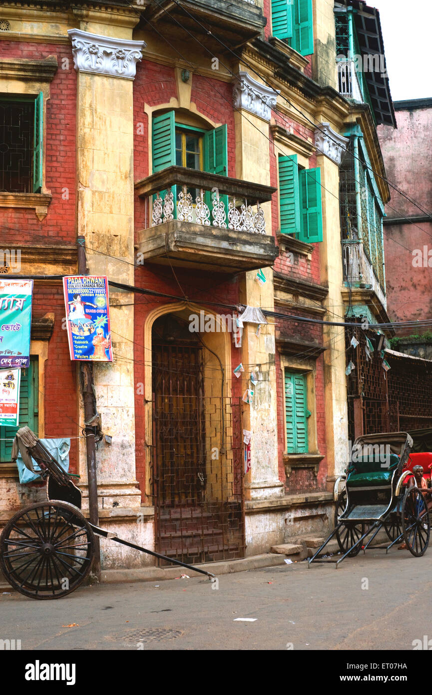 90+ Kolkata India Rickshaw Pulling Stock Photos, Pictures & Royalty-Free  Images - iStock