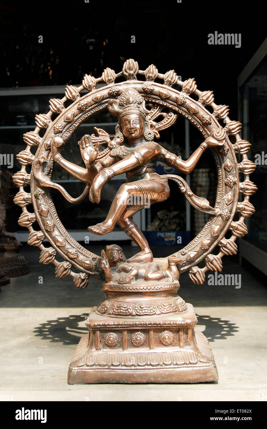 Nataraja bronze statue, Hindu god Shiva, divine dancer, Mahabalipuram, Mamallapuram, Chengalpattu district, Tamil Nadu, India, Asia Stock Photo