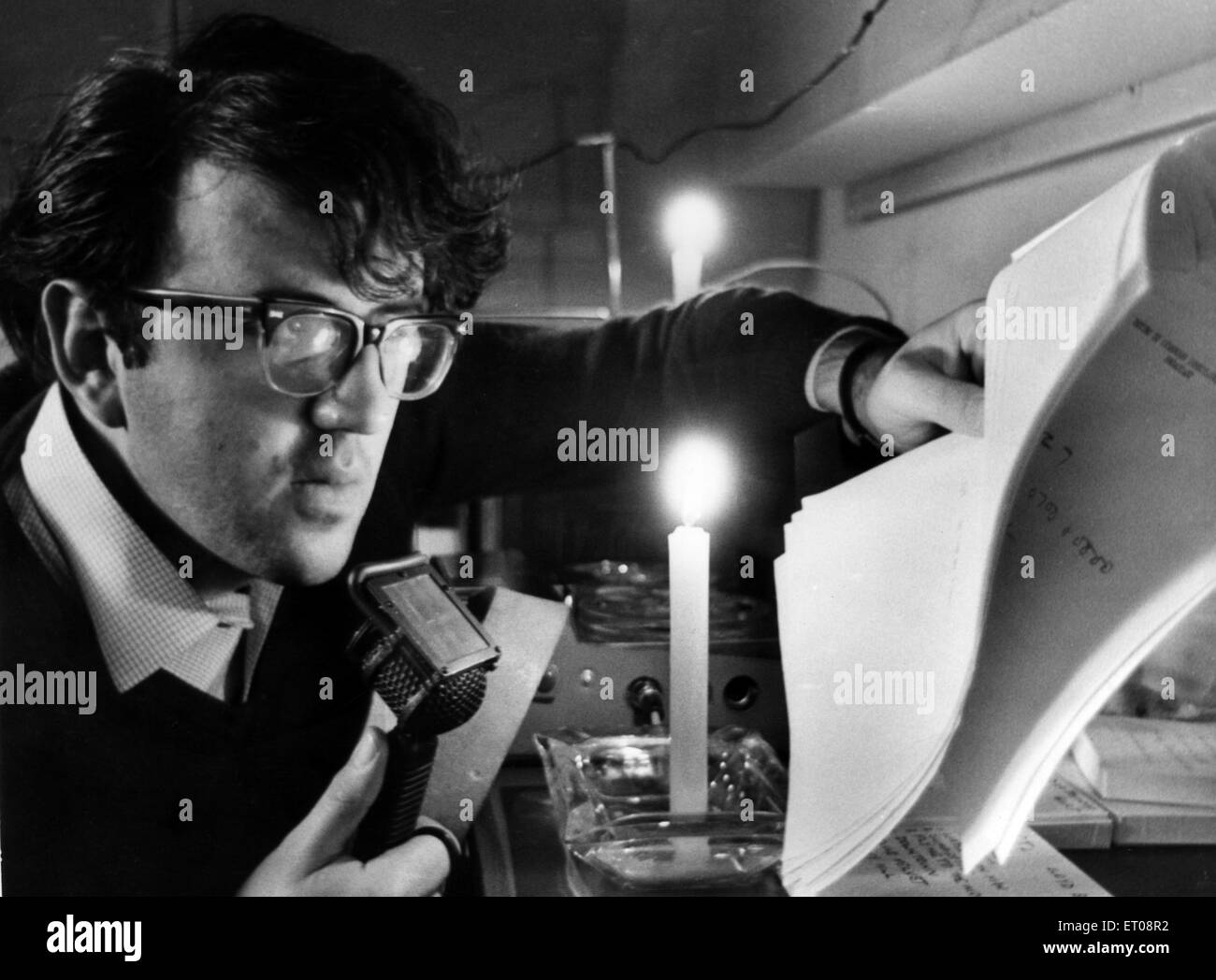 Power cuts 1970s hires stock photography and images Alamy