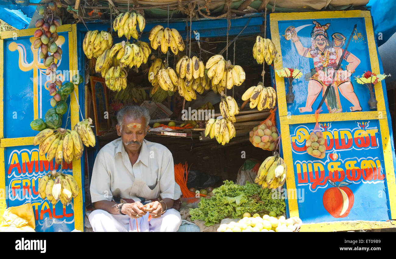 Fruit stall ; Kodaikanal popularly known as Kodai is situated in Palani