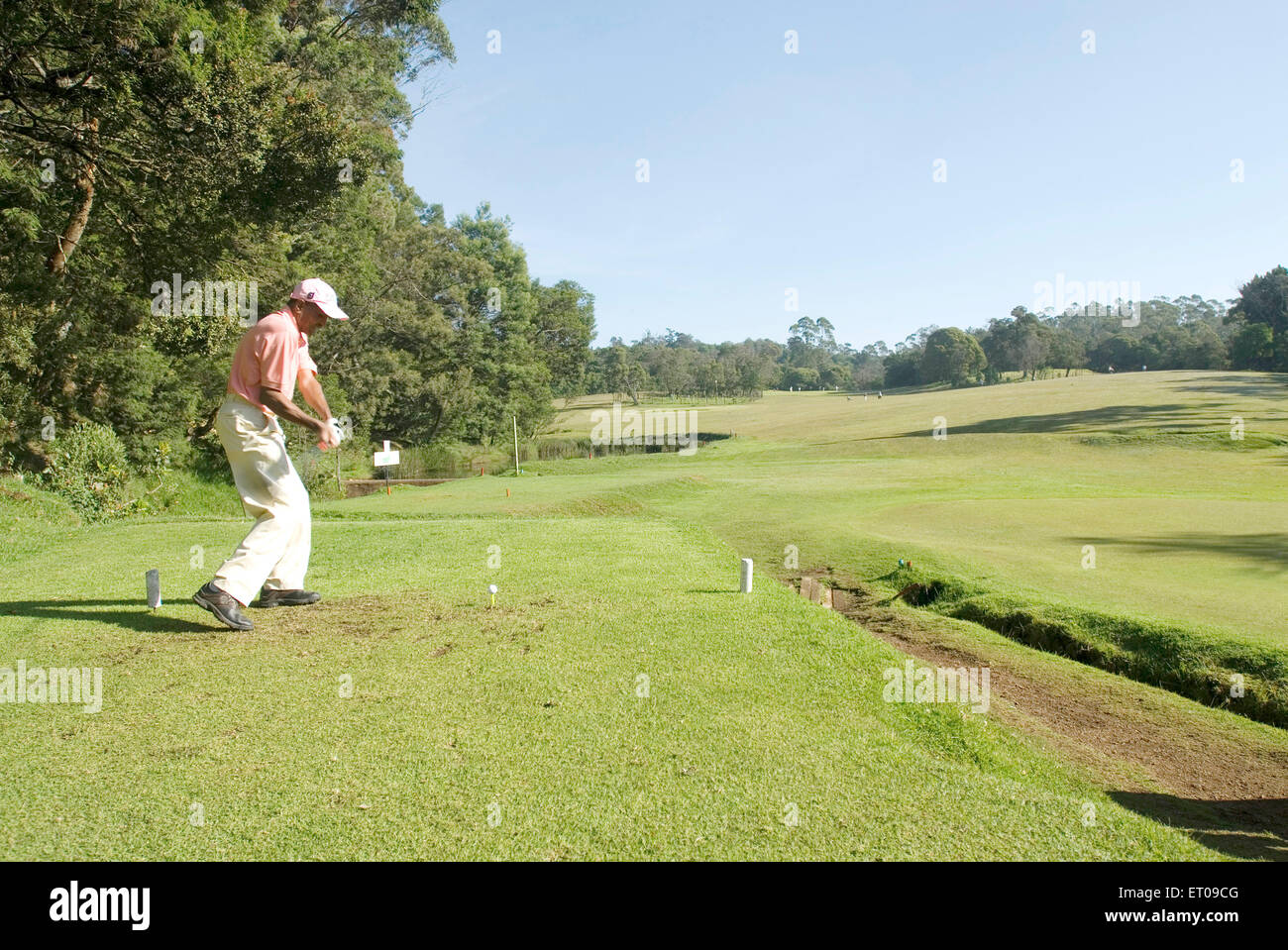 Kodaikanal golf club is 6426 yards wide ; Kodaikanal ; Tamil Nadu