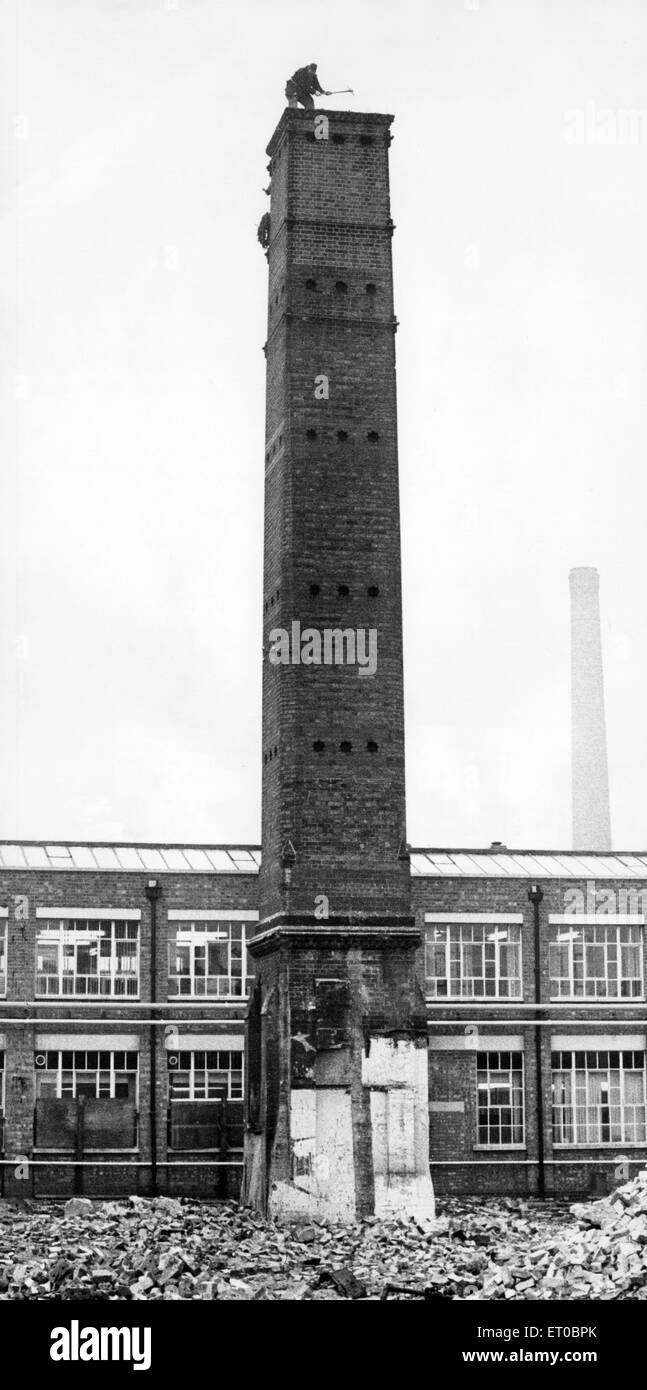 Its a long way to the ground as steeplejacks begin to demolish the 133