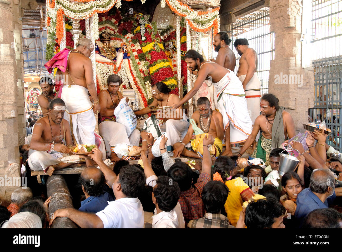 Brahmin Pujari Hi Res Stock Photography And Images Alamy