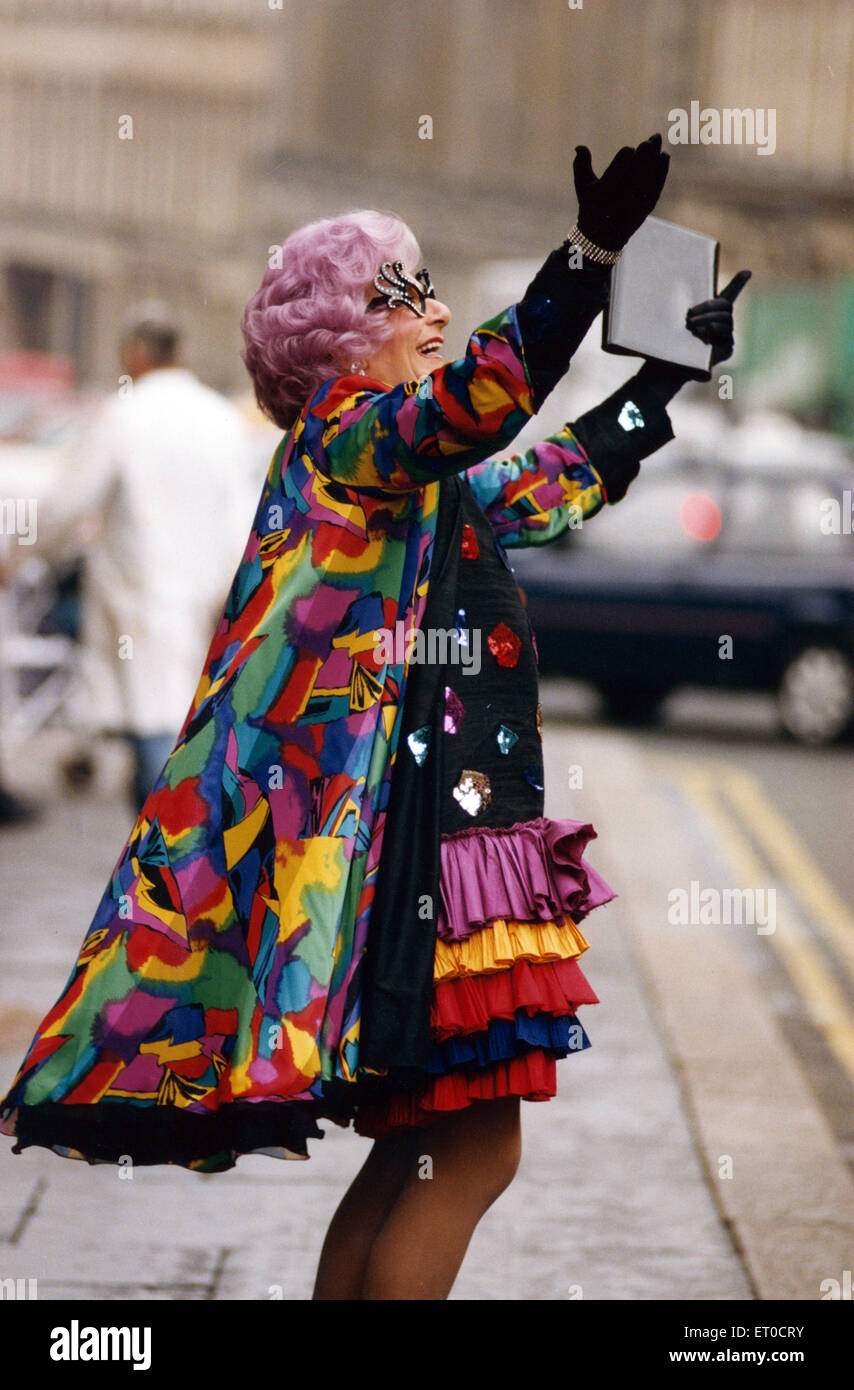 Dame Edna Everage aka Barry Humphries visits Newcastle. 28th November 1995. Stock Photo