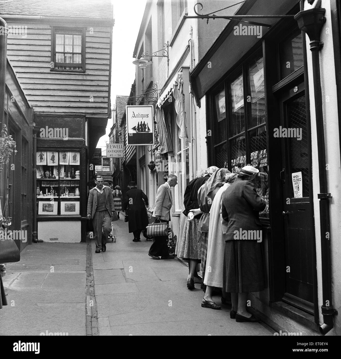 Sussex street hires stock photography and images Alamy