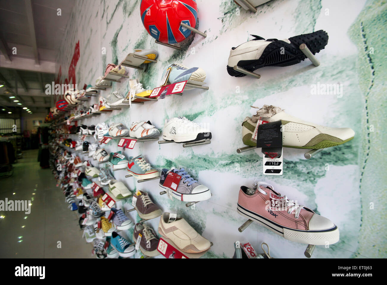 Shoes display at Loot department store, Andheri, Bombay, Mumbai, Maharashtra, India, Asia Stock Photo