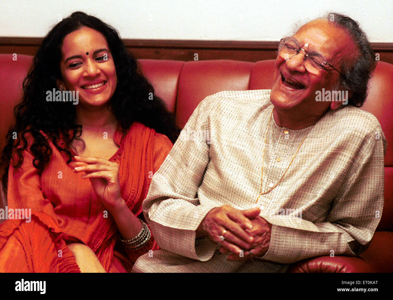 Ravi Shankar, Indian sitarist, composer, daughter, Anoushka shankar, Bombay, Mumbai, Maharashtra, India Stock Photo