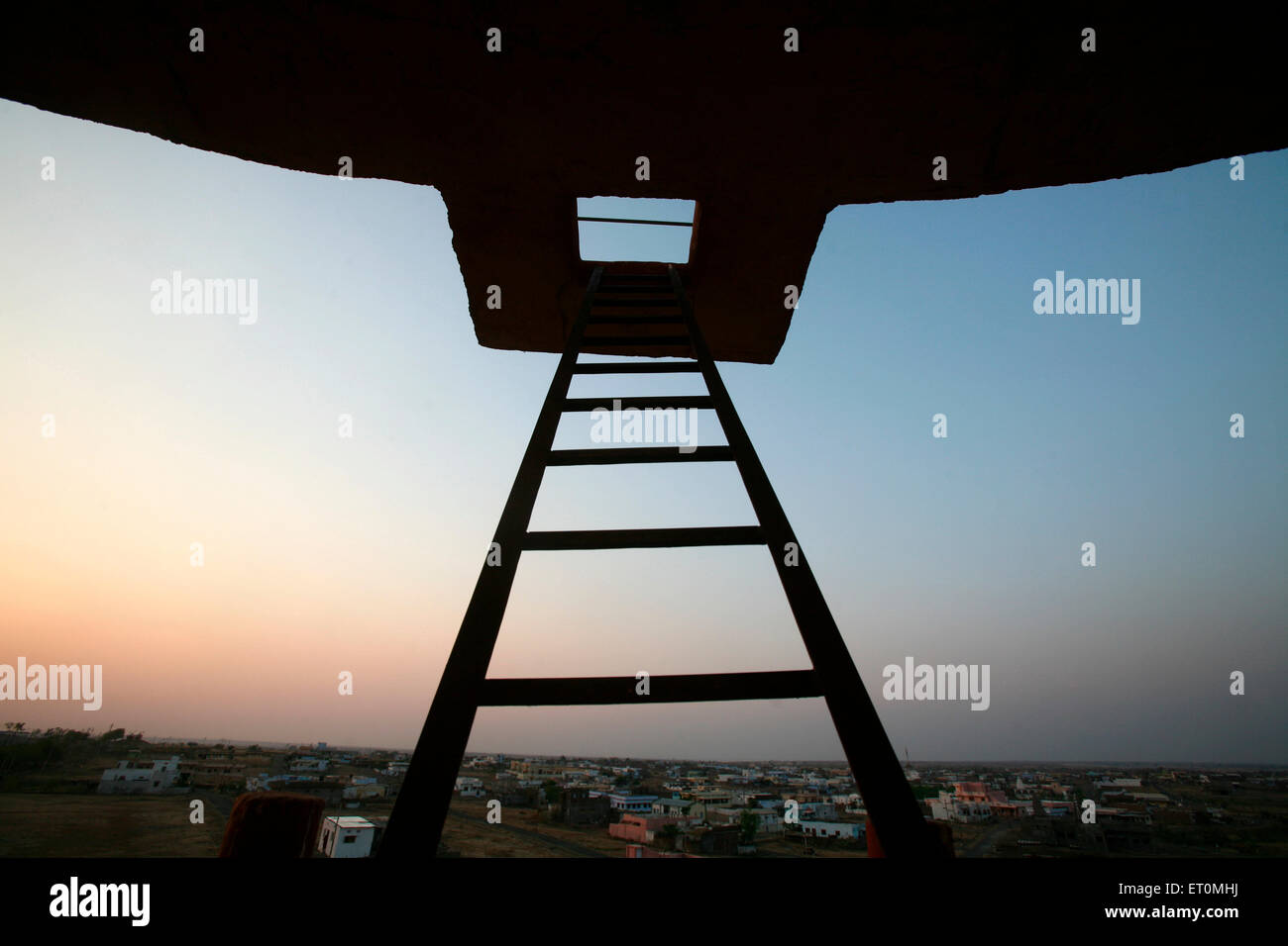 ladder resting on wall, Bhopal, Madhya Pradesh, India Stock Photo - Alamy