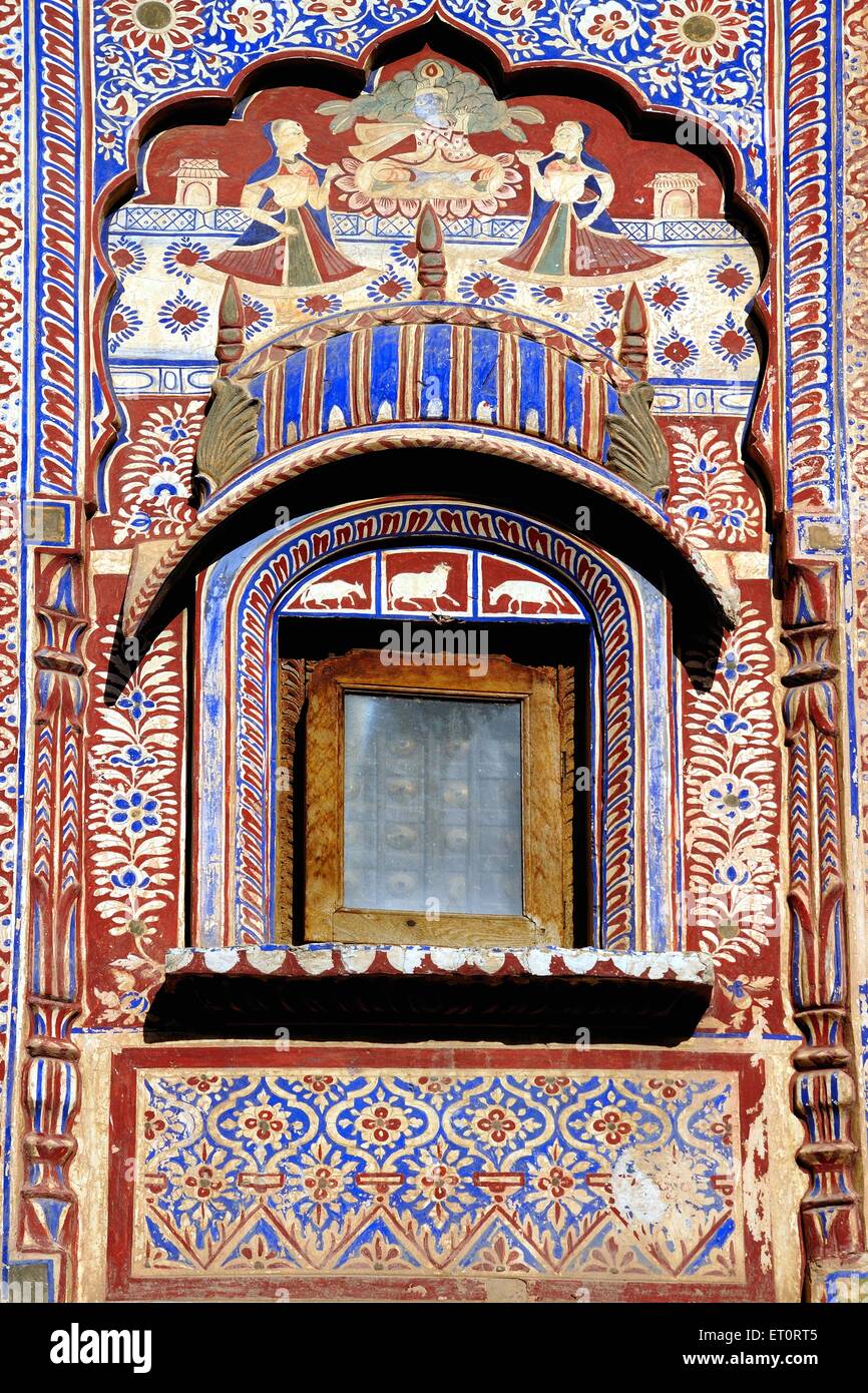 Wooden carving on jharokha of haveli ; Fatehpur Shekhawati ; Rajasthan ; India Stock Photo