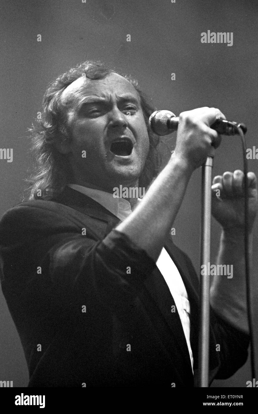 Phil collins genesis hires stock photography and images Alamy