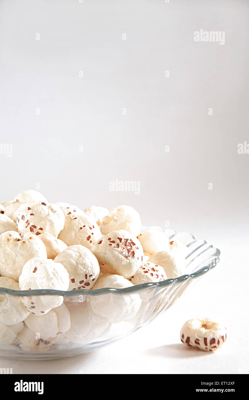 Dry fruit ; Makhana fox nut ; white ball ; Euryl Ferox ; India Stock