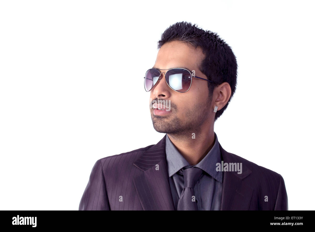 Indian man wearing suit hi-res stock photography and images - Alamy