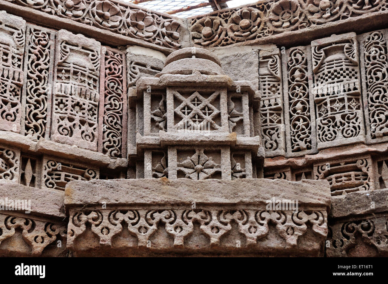 Adalaj ni Vaav Carvings on Pillars Ahmedabad Gujarat India Asia Stock Photo