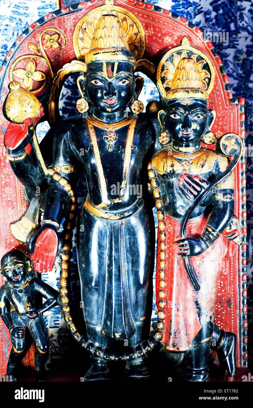 Vishnu lakshmi hindu gods hi-res stock photography and images - Alamy
