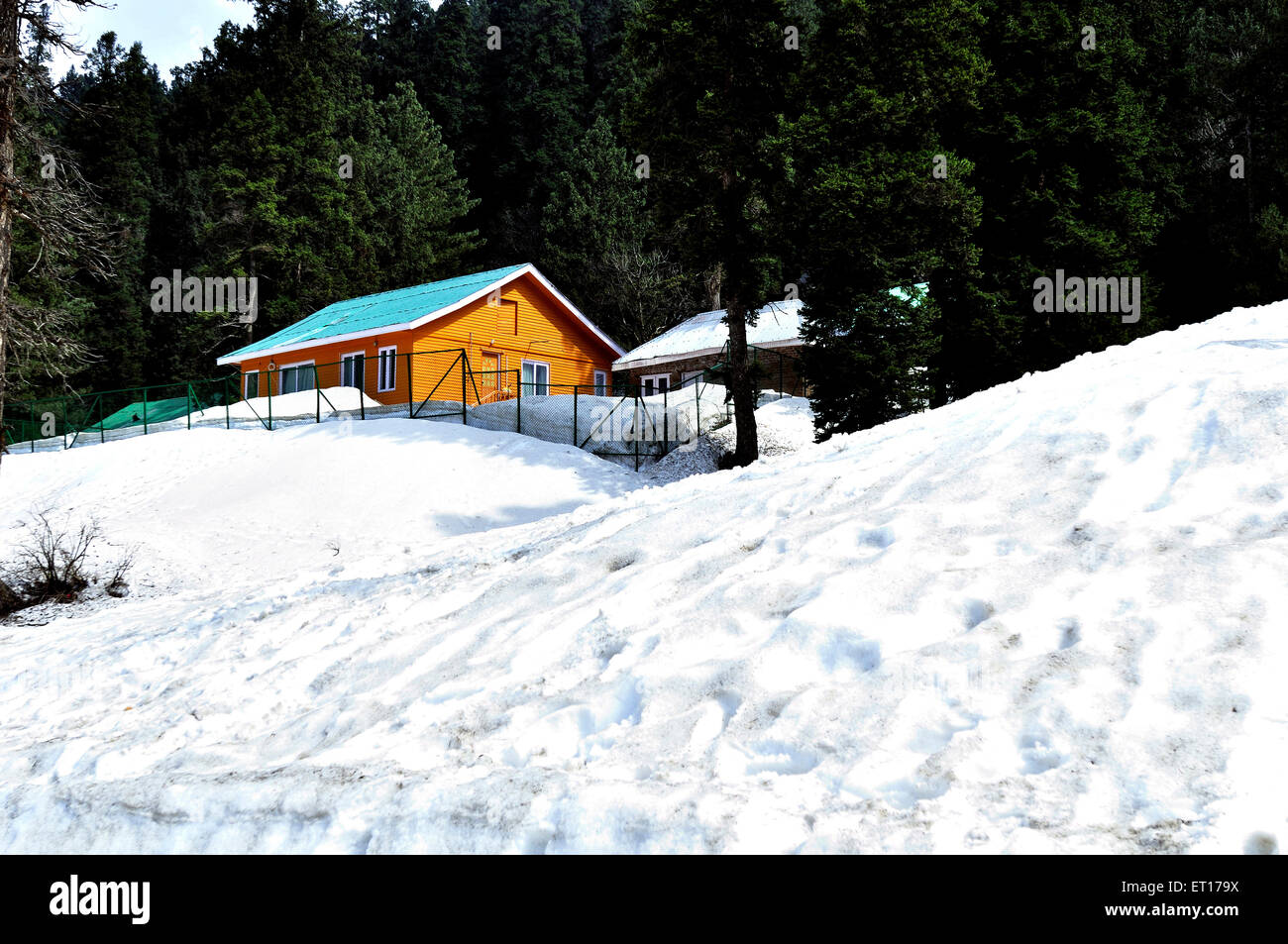 Gulmarg houses hires stock photography and images Alamy