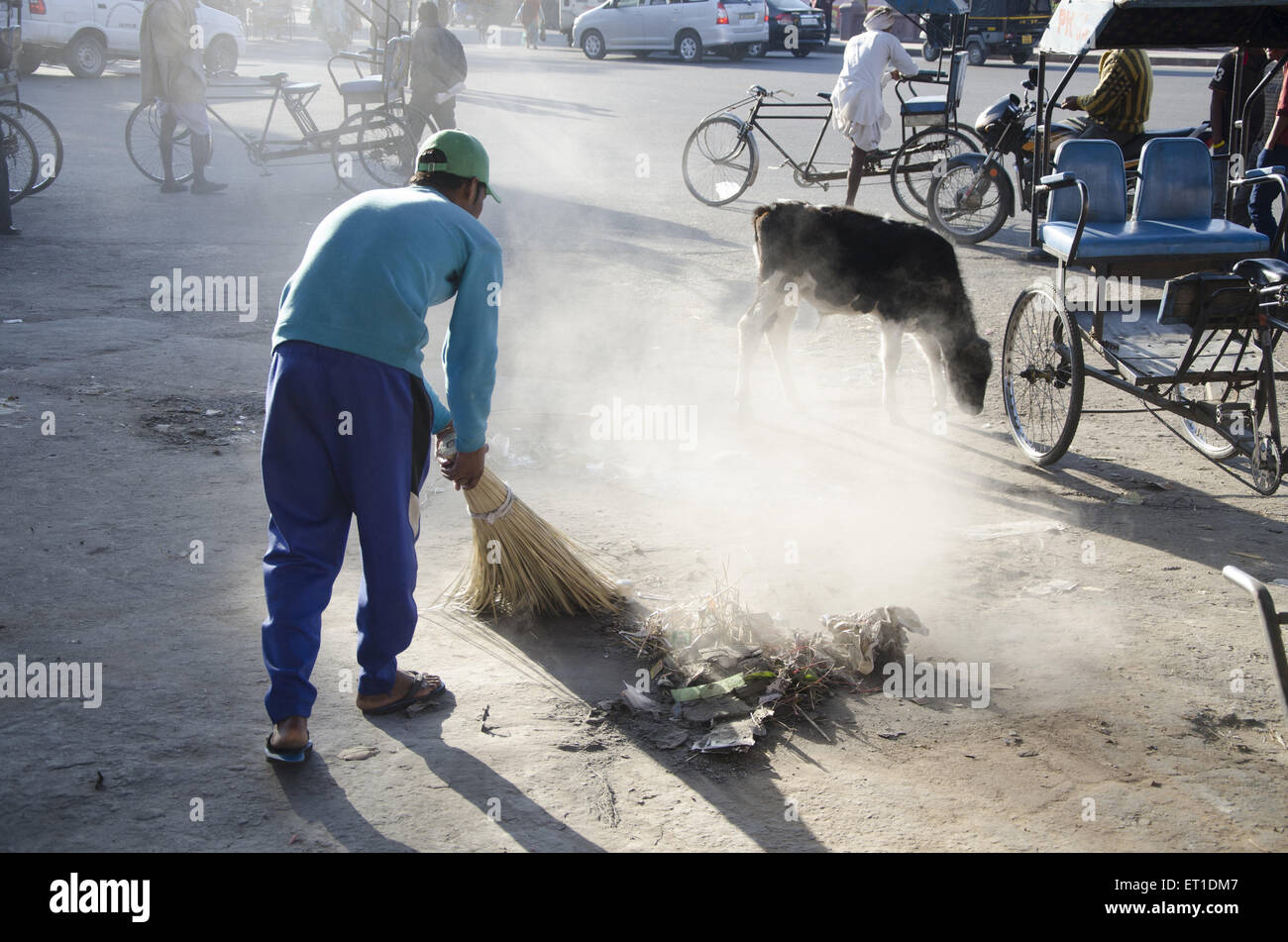 Sweeper cleaning road in Jaipur at Rajasthan India Stock Photo Alamy