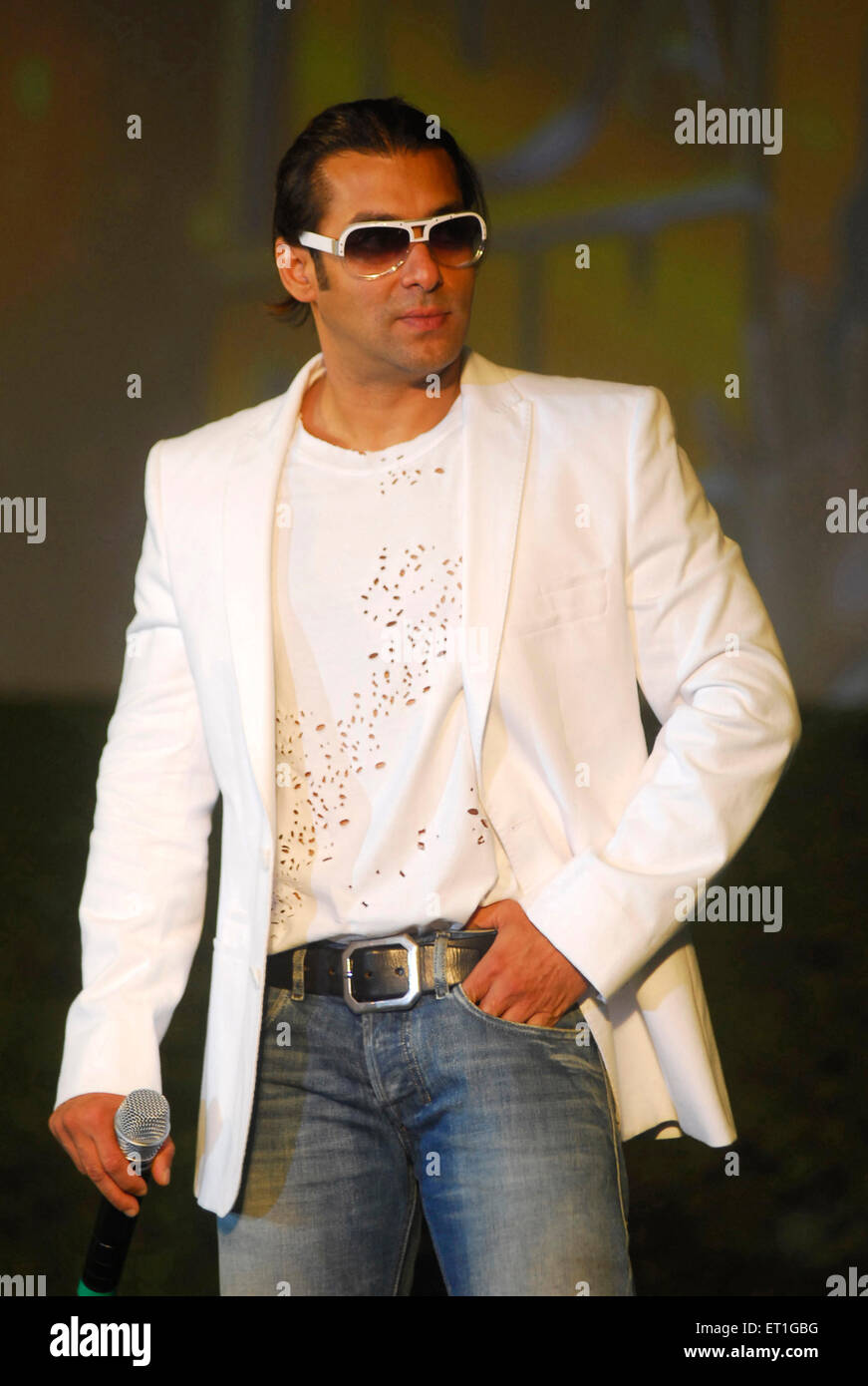 bootcut jeans salman khan