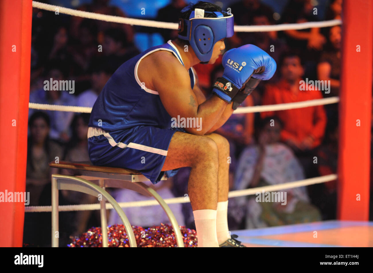 Boxer, Dus Ka Dum show, India, Asia Stock Photo
