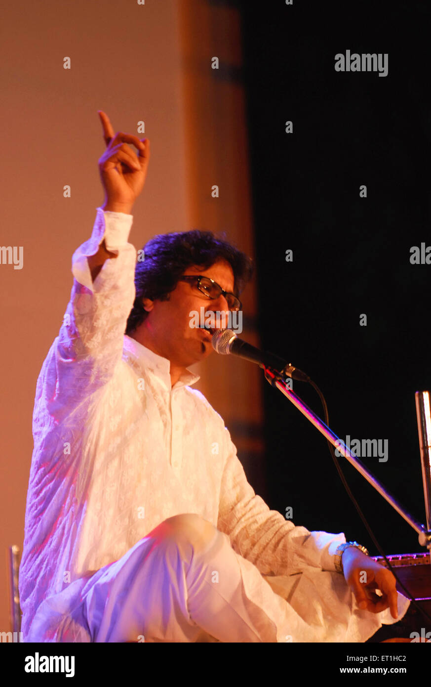 Ghazal singer hi-res stock photography and images - Alamy