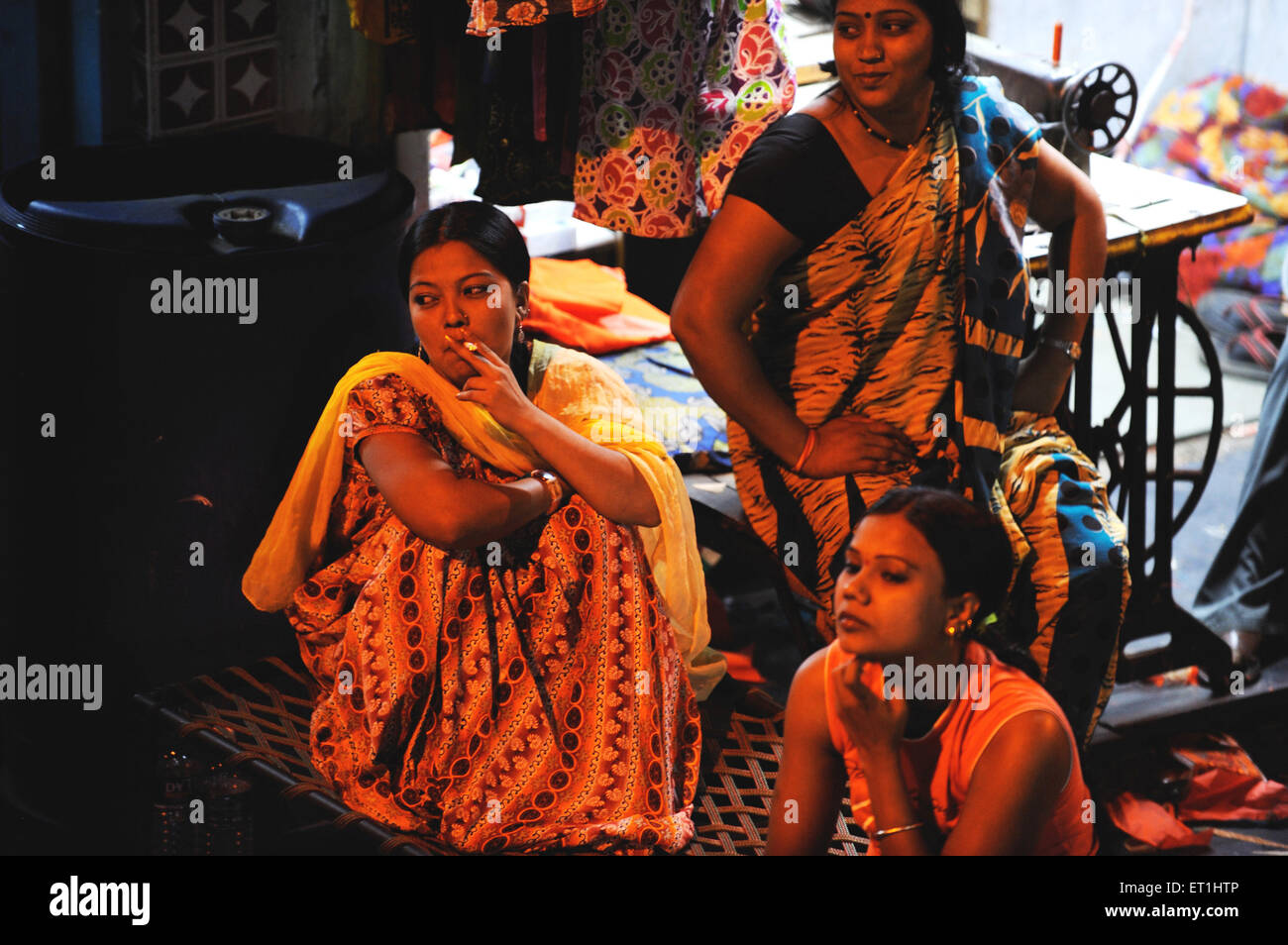 Prostitutes In Kamathipura The Red Light District Of Bombay Mumbai Prostitutes In Kamathipura The Red Light District Of Bombay Mumbai