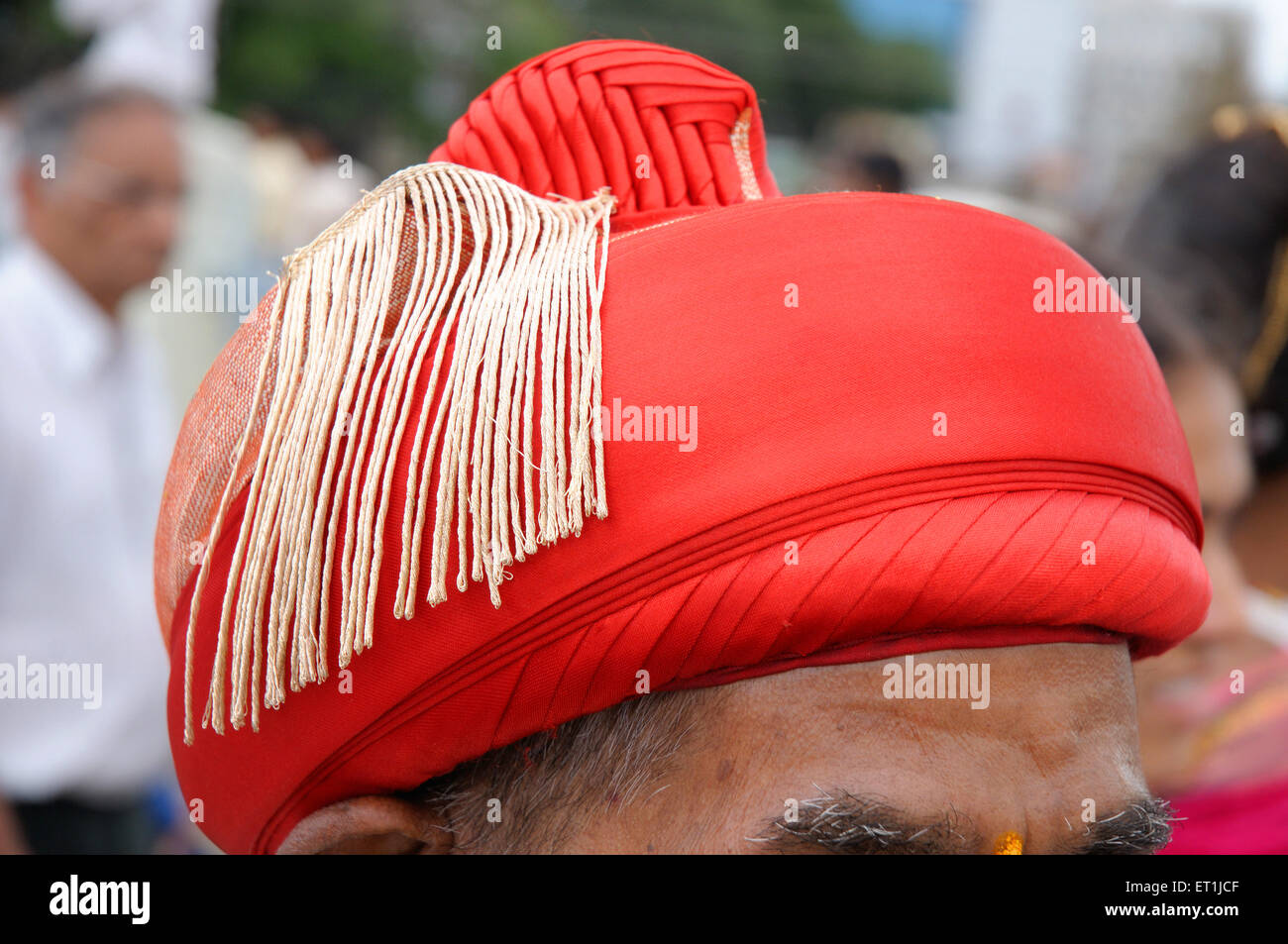 Maharashtrian headgear hires stock photography and images Alamy