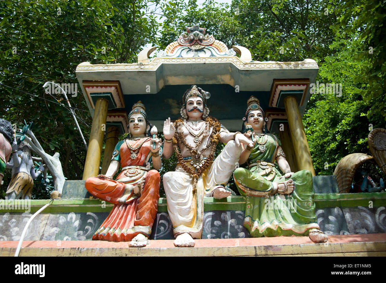Small hindu temple lord hi res stock photography and images Alamy Small hindu temple lord hi res stock photography and images Alamy