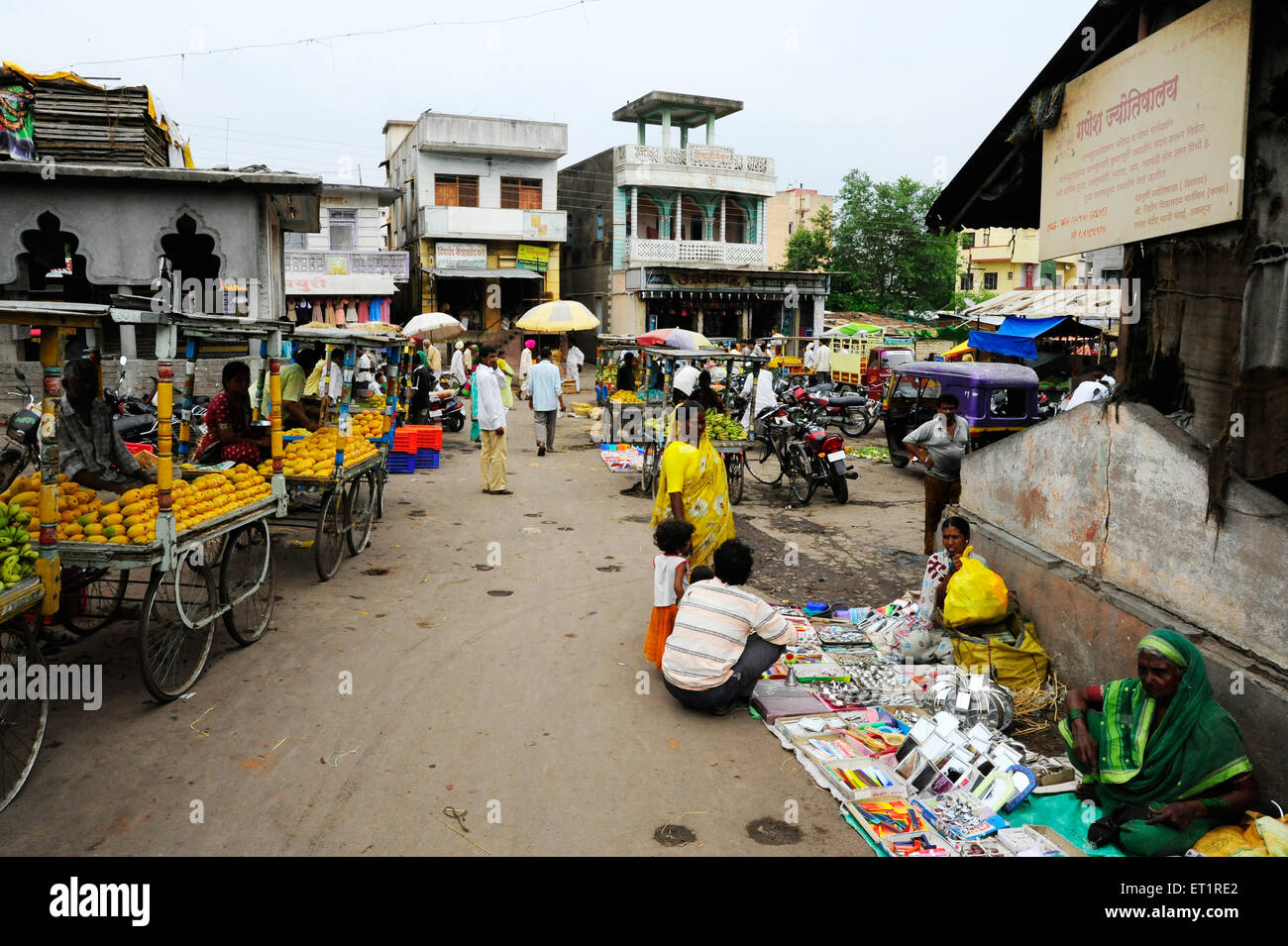 Market ; Akluj ; Solapur ; Maharashtra ; India Stock Photo Alamy
